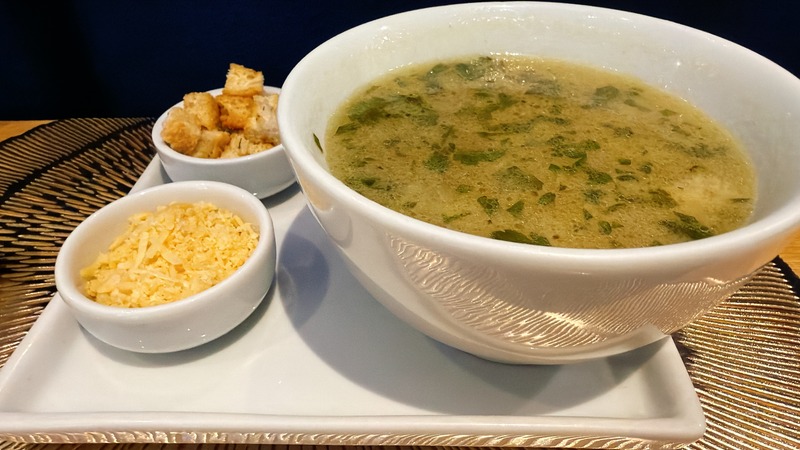 Sopa de Capeletti